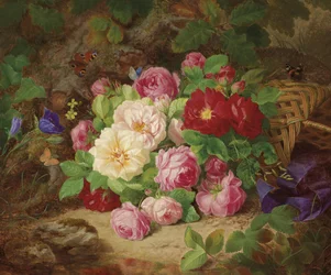 Rosenstück am Waldboden mit Schmetterlingen, Korb und blauem Band